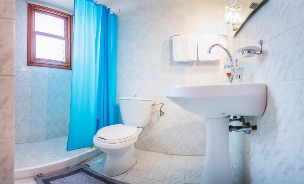 Yiannis Ηotel Foinikion Bagian luar foto