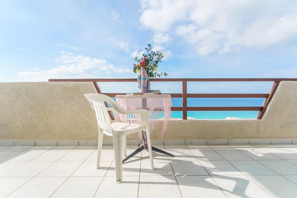 Yiannis Ηotel Foinikion Bagian luar foto