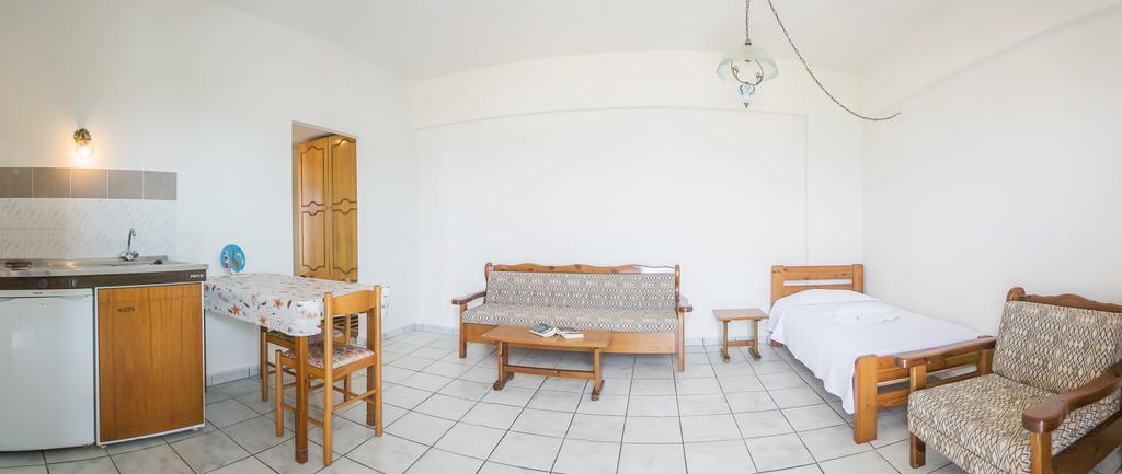 Yiannis Ηotel Foinikion Bagian luar foto