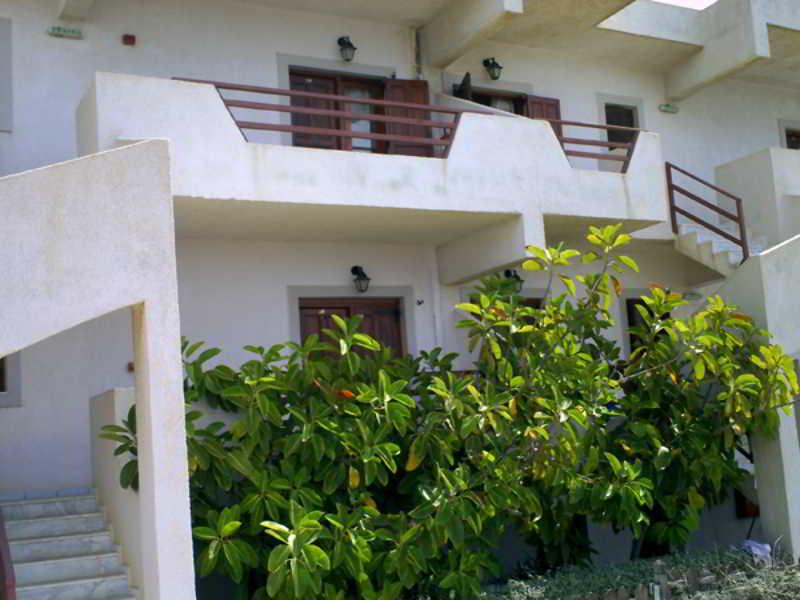 Yiannis Ηotel Foinikion Bagian luar foto