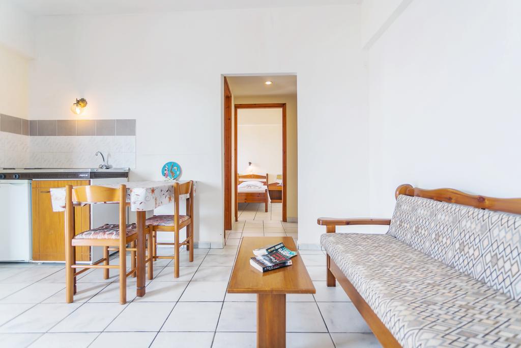 Yiannis Ηotel Foinikion Bagian luar foto