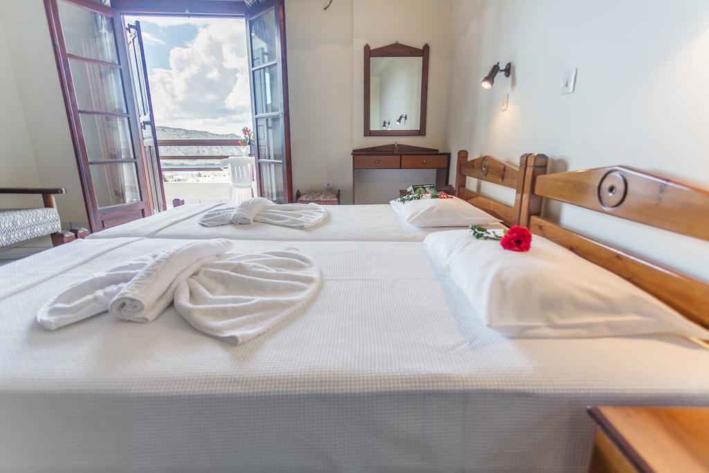 Yiannis Ηotel Foinikion Bagian luar foto