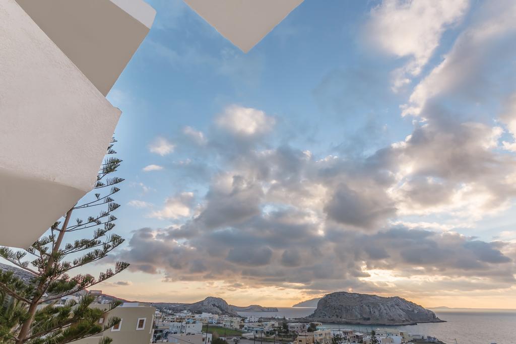 Yiannis Ηotel Foinikion Bagian luar foto